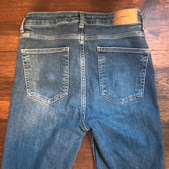 ZARA DENIM HIGH WAISTED SKINNY JEANS, SIZE US 4, MEDIUM BLUE  WASH - Picture 7 of 8